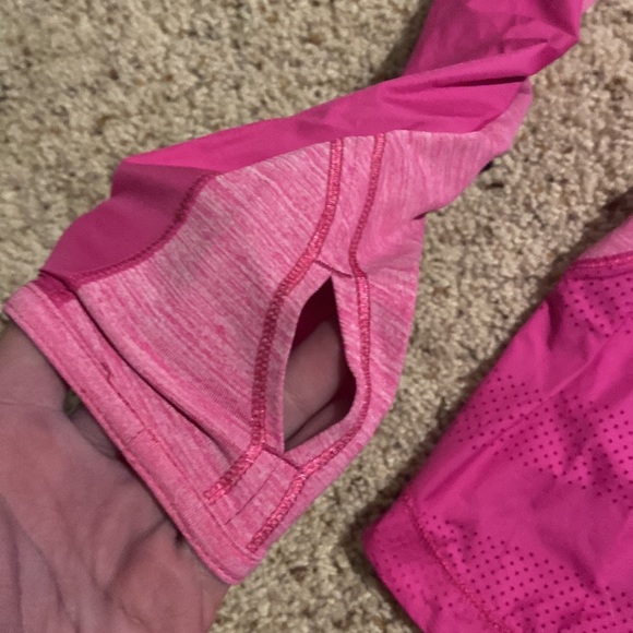 Lululemon pink wind breaker - Picture 8 of 9